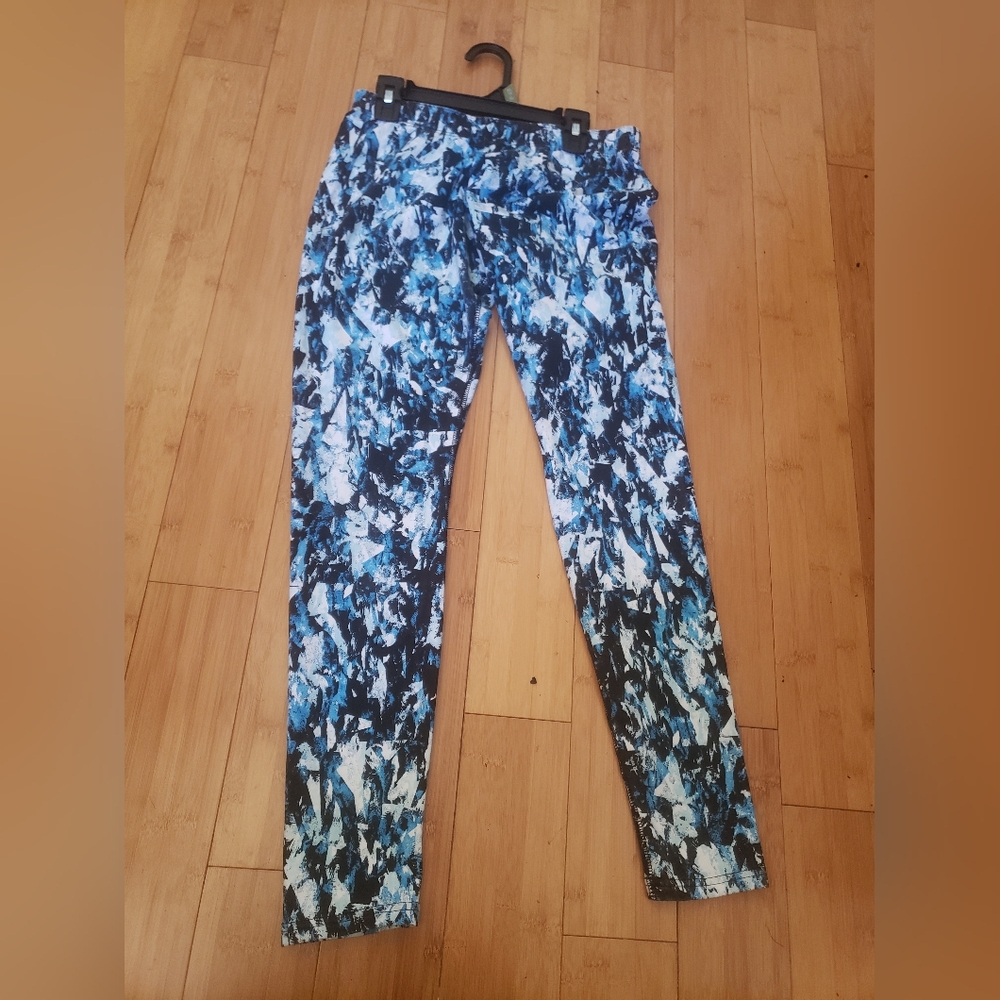 Women Nike Abstract Leggings size Medium